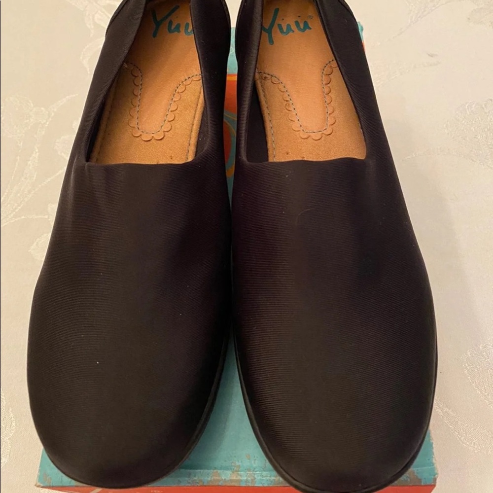 YUU AshLay Comfy Shoes